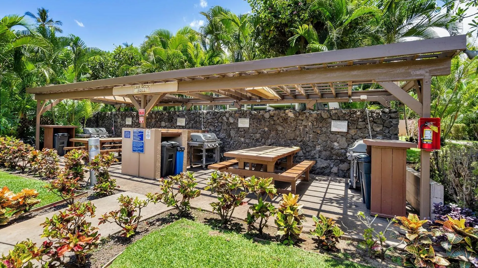 Rear Ocean View 2 Bedroom Single Level Condo At Kamaole Sands 9-305 Wailea  0*, Wailea (Maui)