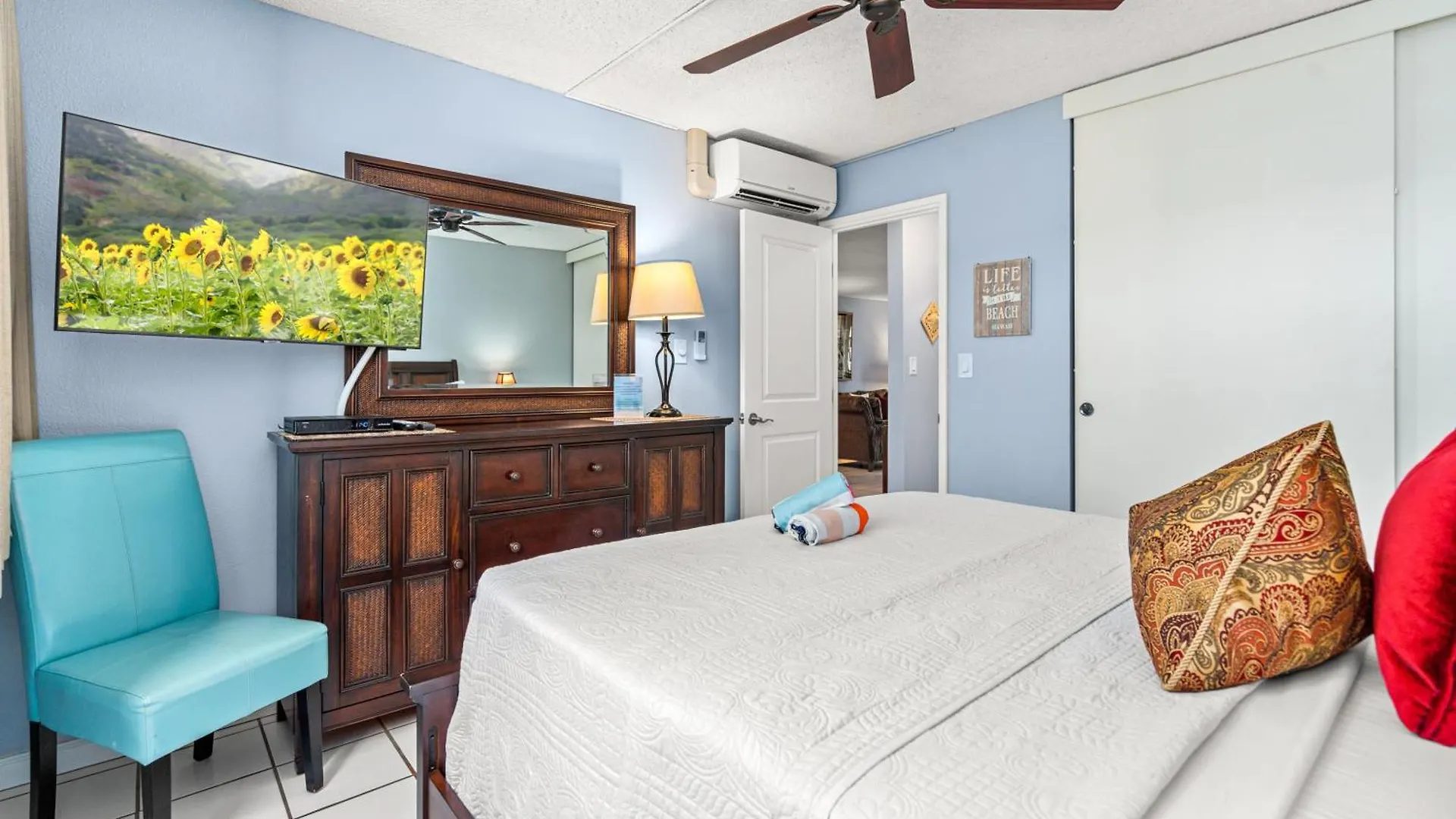Apartment Rear Ocean View 2 Bedroom Single Level Condo At Kamaole Sands 9-305 Wailea