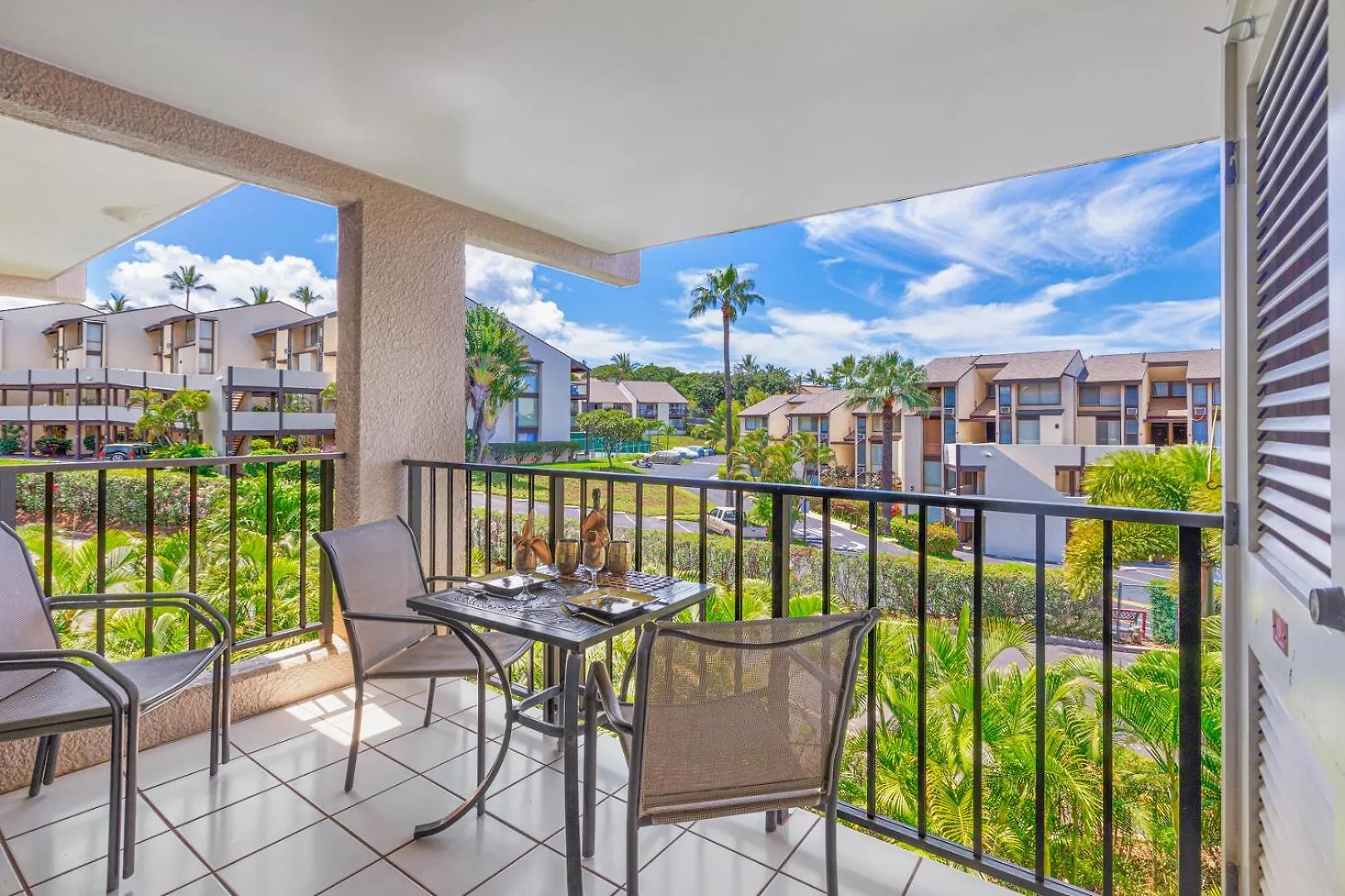 Rear Ocean View 2 Bedroom Single Level Condo At Kamaole Sands 9-305 Wailea  Apartment Wailea (Maui)